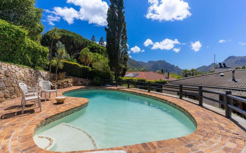 4 Bedroom Property for Sale in Hout Bay Western Cape